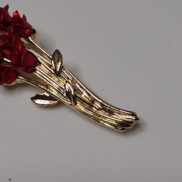 Pretty Red Flower Bouquet Brooch - Picture 2 of 10